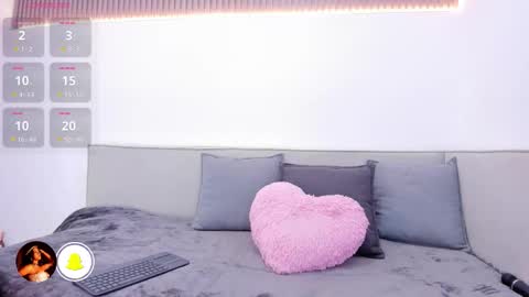 samara_hale online show from 01.08.26