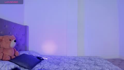 Snapshot of samara_jonnes_ chatting on 02.15.26 Samara is my name a pleasure delighted that you are here leave your thumb up it is important to me online show from 02.15.26