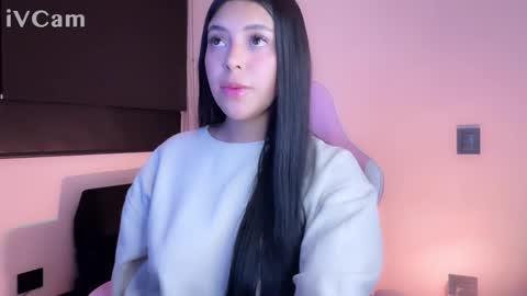 Snapshot of samara_lam chatting on 03.12.25 Sammy online show from 03.12.25