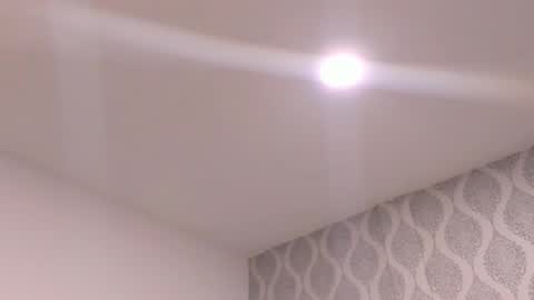 Snapshot of samara_warren chatting on 12.16.24 Samara Warren online show from 12.16.24