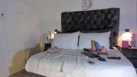 Snapshot of samara_warren77 chatting on 04.30.26 Samara Warren online show from 04.30.26