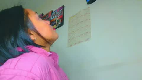 Snapshot of samary_thomas chatting on 06.18.26 samary thomas online show from 06.18.26