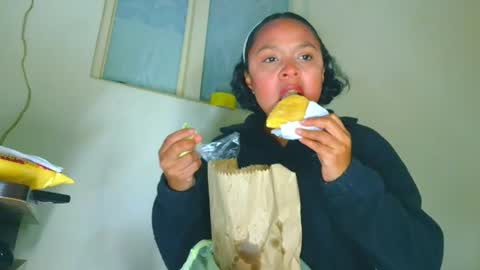 Snapshot of samary_thomas chatting on 07.15.26 samary thomas online show from 07.15.26