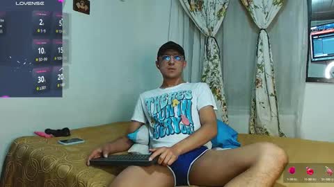 Snapshot of samfox_ chatting on 09.17.25 SAM online show from 09.17.25