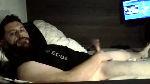 SingleNBored online show from 10.11.25