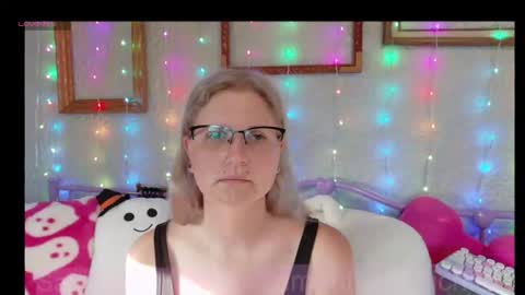 Snapshot of sammiesin13 chatting on 07.24.26 Samantha online show from 07.24.26