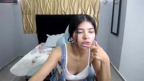 Snapshot of sammy_shy chatting on 12.29.24 Sammy online show from 12.29.24