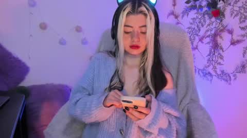   online show from 02.02.25