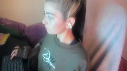 Snapshot of sammysammy_ chatting on 06.25.26 online show from 06.25.26