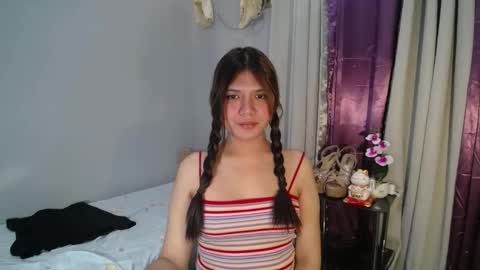 Snapshot of sampaguita_pinayxx chatting on 01.28.25 SOFIA online show from 01.28.25