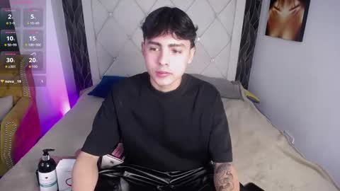 Snapshot of samu_foxxx chatting on 10.23.25 SAMU online show from 10.23.25