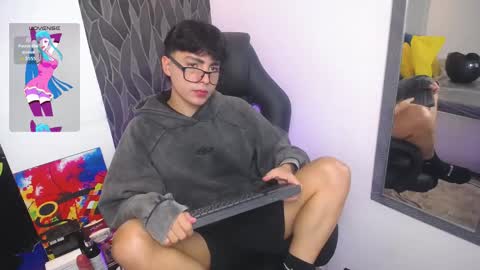 Snapshot of samu_foxxx chatting on 11.11.25 SAMU online show from 11.11.25