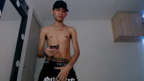 Snapshot of samuel_suarez chatting on 12.15.24 online show from 12.15.24