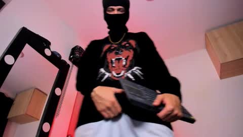 Snapshot of samuel_suarez chatting on 09.12.25 online show from 09.12.25