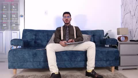 Snapshot of samuelcoopper chatting on 10.21.25 Samuel Coopper online show from 10.21.25