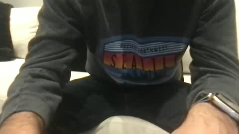 Snapshot of samwise2418 chatting on 02.18.25 Sam W dick strip tease online show from 02.18.25