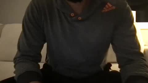 Snapshot of samwise2418 chatting on 11.03.25 Sam W dick strip tease online show from 11.03.25