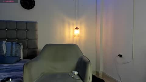 Snapshot of samxx_muscle chatting on 10.18.25 samxx_muscle online show from 10.18.25