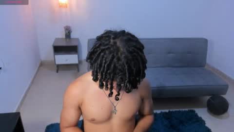 Snapshot of samxx_muscle chatting on 05.22.26 samxx_muscle online show from 05.22.26