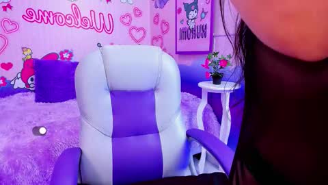 Snapshot of samy__milf chatting on 11.04.25 Sammy online show from 11.04.25