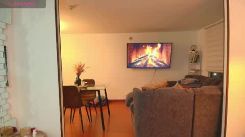 Hello I am absent due to a family calamity I will return soon-hola estoy ausente por un problema familiar volvere pronto. online show from 04.24.26