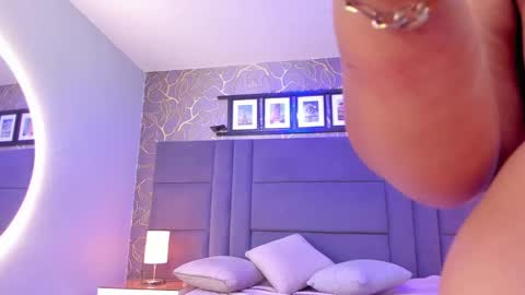 Snapshot of samyriverss chatting on 03.08.25 Samy online show from 03.08.25