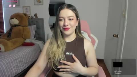 Snapshot of samysweet_8 chatting on 06.24.26 Samanta online show from 06.24.26