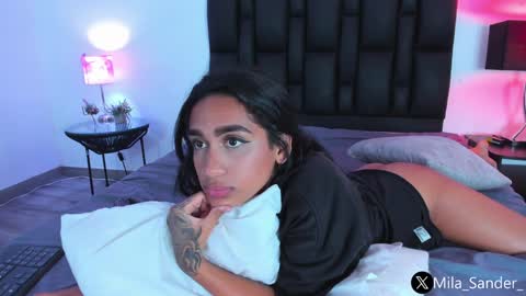 Snapshot of sander_mila chatting on 01.05.25 MilaSander online show from 01.05.25