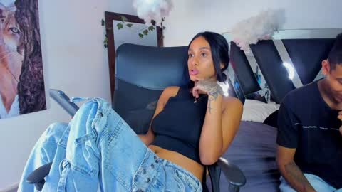 Snapshot of sander_mila chatting on 01.22.25 MilaSander online show from 01.22.25