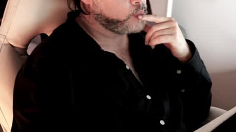 Sanders online show from 12.31.24