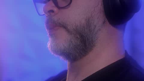 Sanders online show from 10.26.25