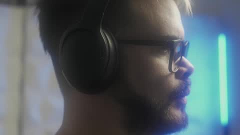 Sanders online show from 03.04.26