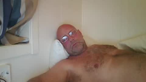 sandnesrune523 online show from 11.13.25