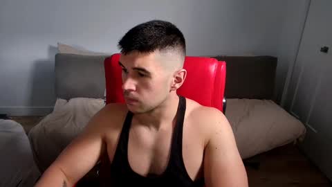 Snapshot of sandow_ chatting on 10.23.25 Sandow online show from 10.23.25