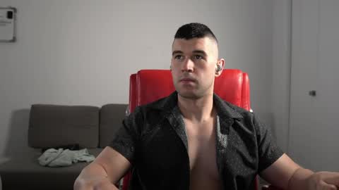 Snapshot of sandow_ chatting on 06.04.26 Sandow online show from 06.04.26