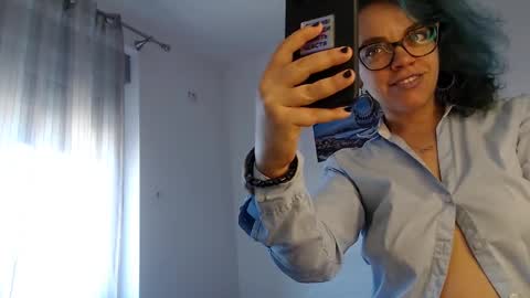 Snapshot of sandra10031989 chatting on 11.12.25 Sandra online show from 11.12.25