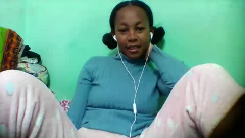 sandra1253099 online show from 12.02.25