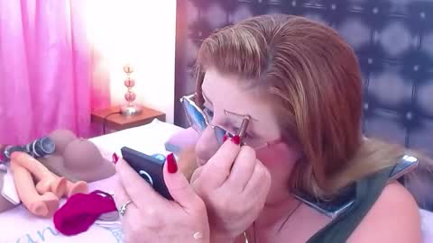 SANDRA online show from 09.22.25