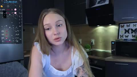 Snapshot of sandra_buika chatting on 02.23.25 Sandra Lillys Page online show from 02.23.25