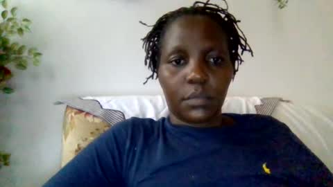 Snapshot of sandra_milly chatting on 06.26.26 sandra online show from 06.26.26