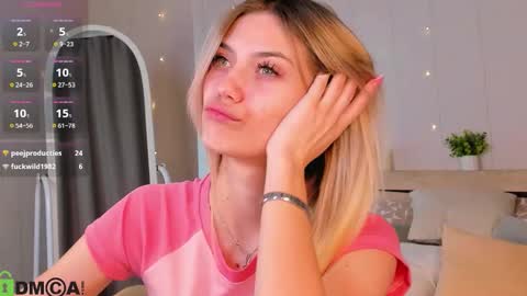 sandraa_anderson online show from 10.14.25