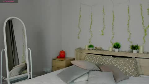 sandraa_anderson online show from 04.19.26