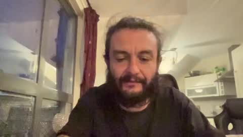 Snapshot of sandroanderson chatting on 12.30.24 Sandro Andersom online show from 12.30.24