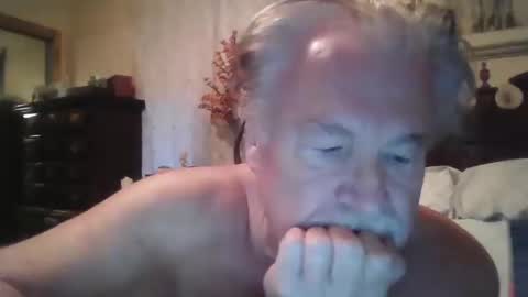 sandy5662 online show from 10.12.25