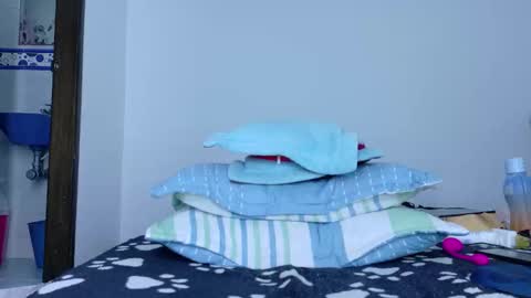 sandy online show from 10.15.25