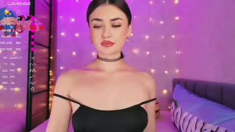 Sandy online show from 06.25.26