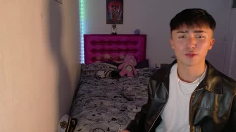 santi_fabulous online show from 12.19.25