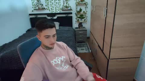 santi_ss online show from 04.15.26