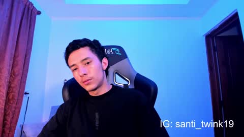 Snapshot of santi_twink19 chatting on 12.18.24 santi_twink19 online show from 12.18.24