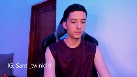 Snapshot of santi_twink19 chatting on 02.11.25 santi_twink19 online show from 02.11.25